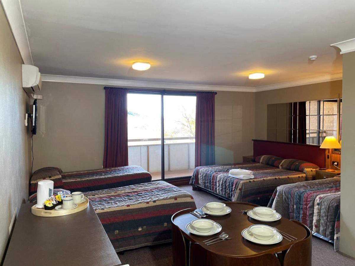 Southern Cross Motor Inn Berridale Exteriör bild